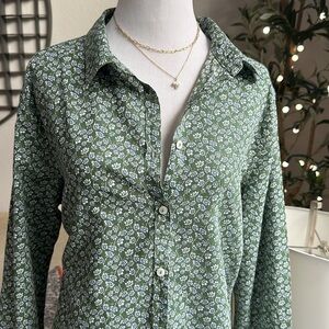 United colors of Benetton floral tiny print button down top SZ S